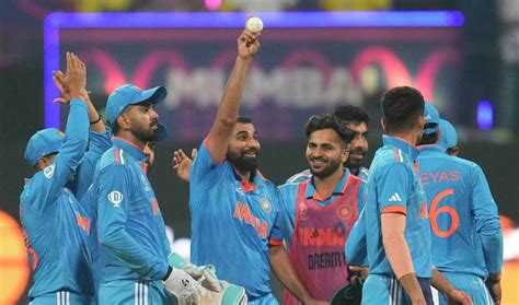 India dismantles Sri Lanka to book semifinal spot at Cricket World Cup with 302-run win